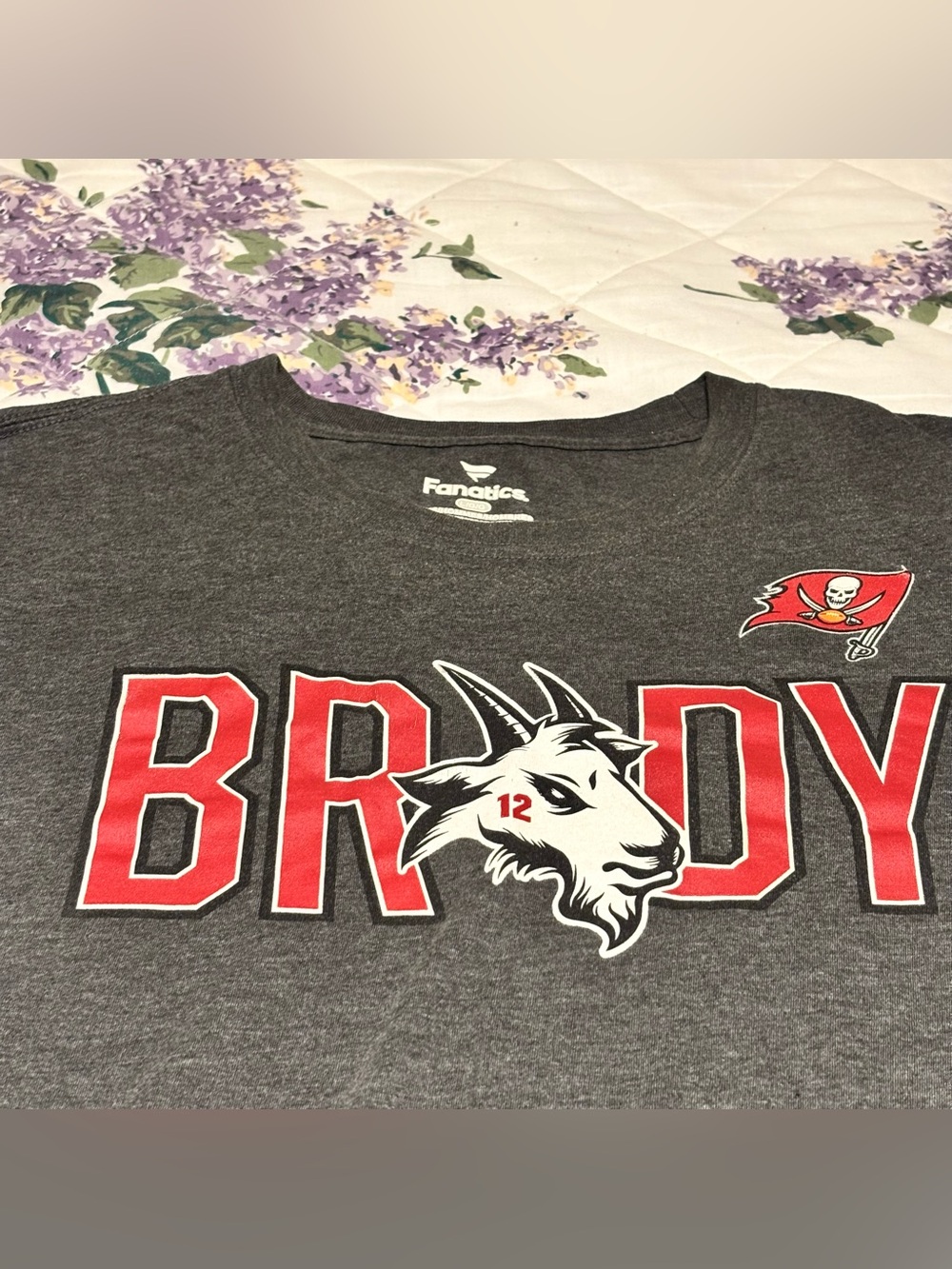 Fanatics Men's Gray BRADY Graphic Tee with Red and White Accents Size L